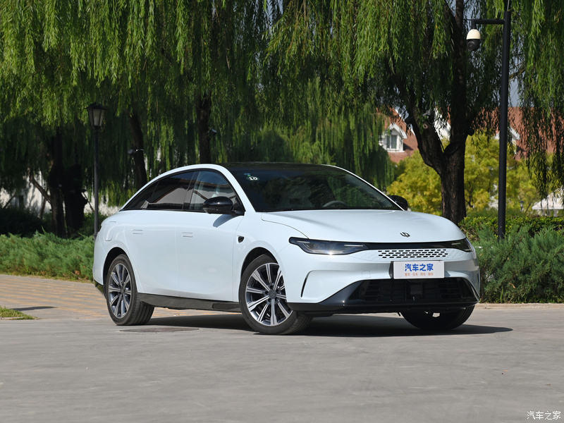 Leapmotor C01 New Energy Sedan Vehicle 216 Reev Comfort Edition Electric Car