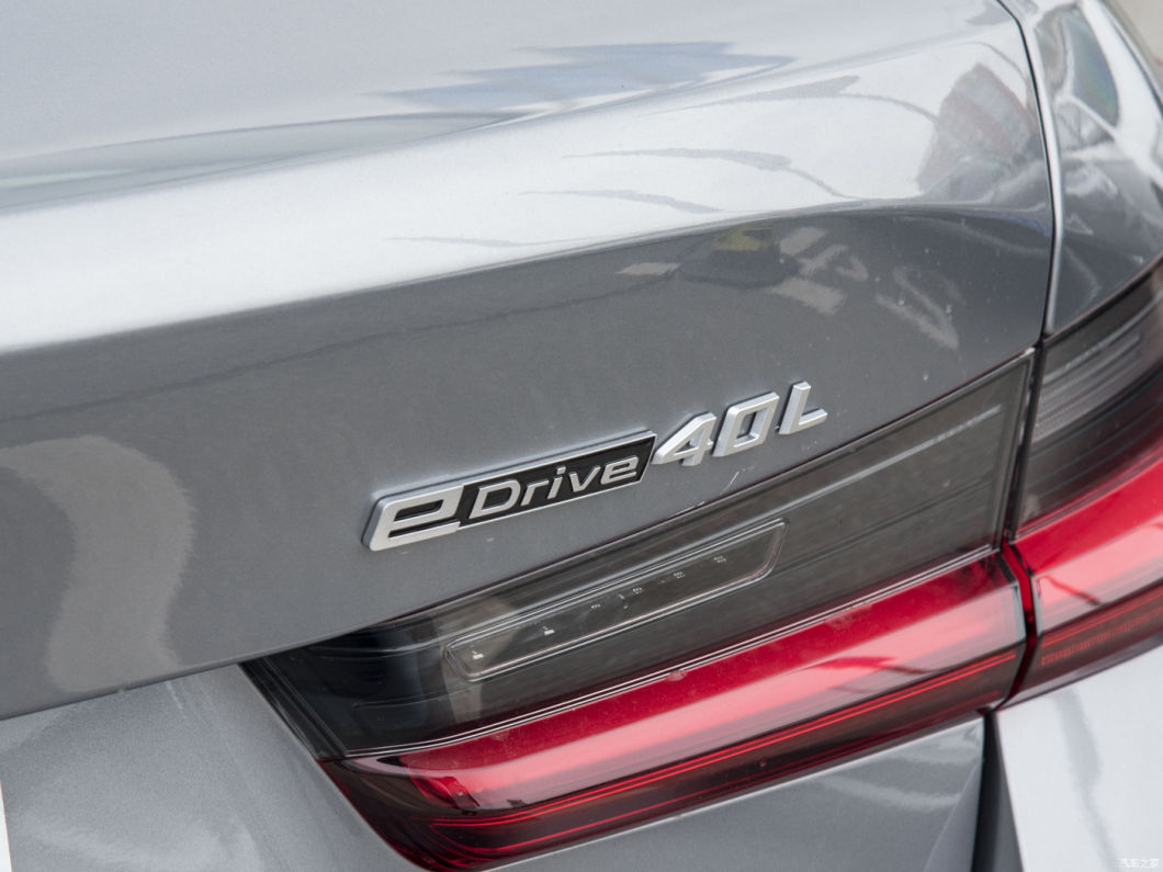I3 2024 Edrive 40L Yaoye Sports Suit Edition Used EV Car for Family Use