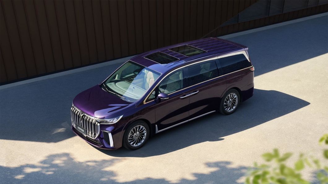 2024 Dongfeng Voyah Dreamer Ultra Long Range Excellent Edition EV MPV Car 7 Seats