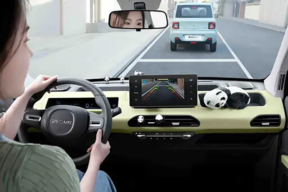 2023 Hot Sale Brand Geely Panda Mini Adorable Compact Convenient Pure Electric Economical Car