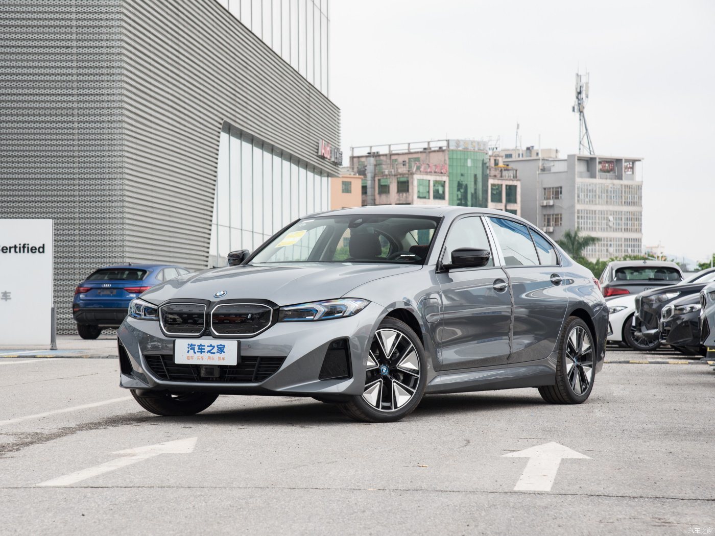 I3 2024 Edrive 40L Yaoye Sports Suit Edition Used EV Car for Family Use