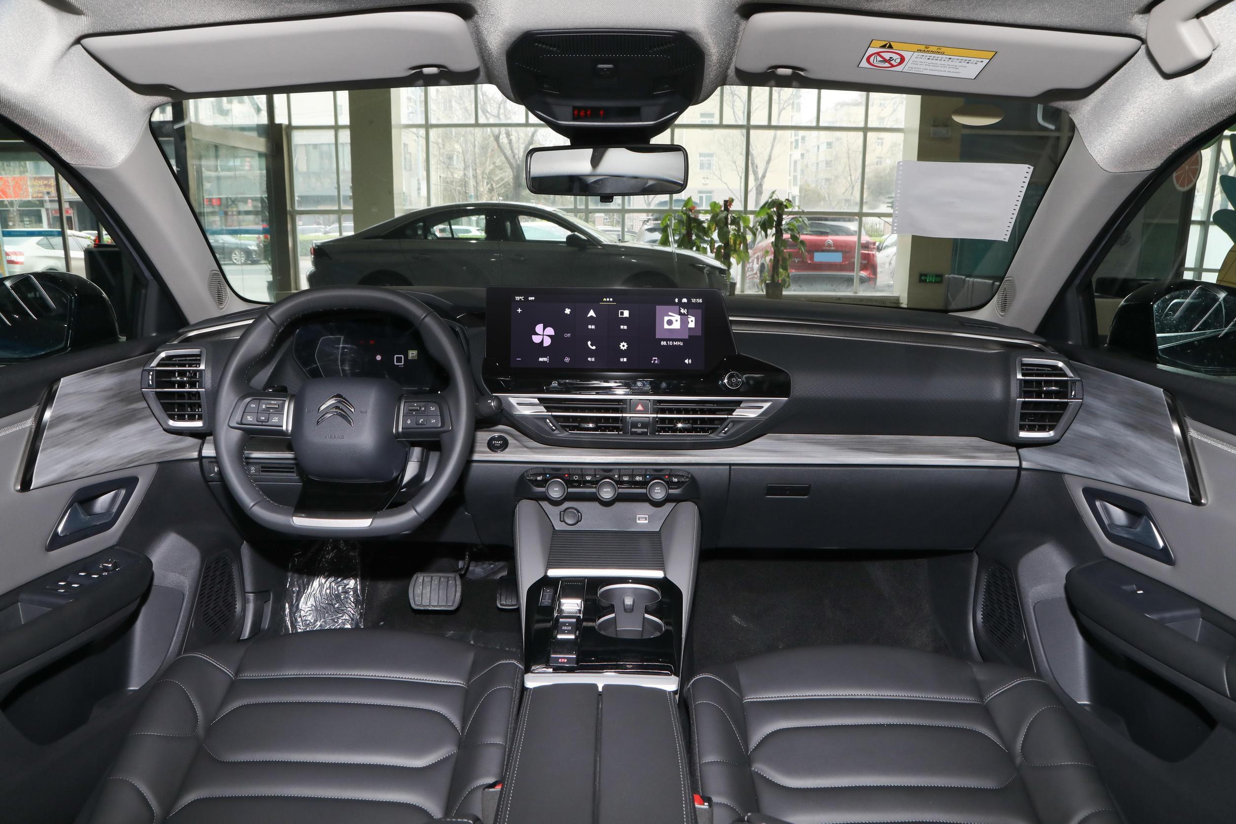2024 Factory Selling New Versailles Power Edition Used Hatchback Fuel Car for Adult