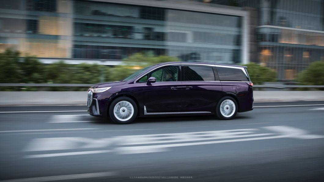 2024 Awd EV MPV Car Dongfeng Voyah Dreamer Excellent Edition Bev Lantu 7seats New Energy Cars Automobile Vehicles Russia