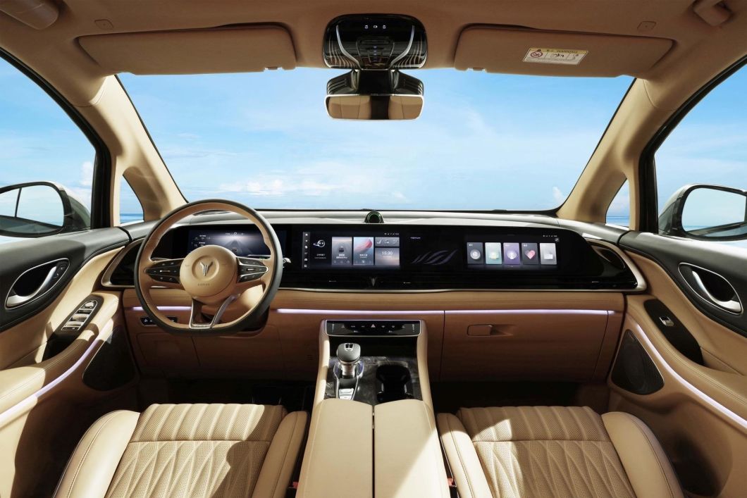 Chinese Dongfeng Voyah Dreamer 7 Seats Ultra Long Range Flagship Edition Phev MPV Car with Air Suspension