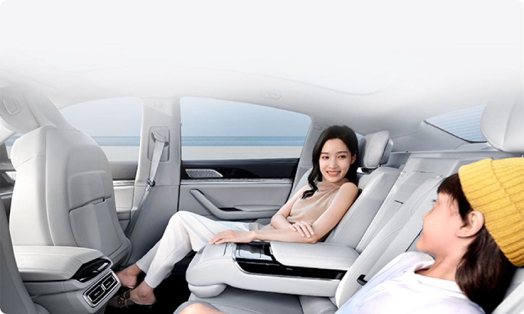 High performance Blue Sedan EV Vehicle portable electric neta car S