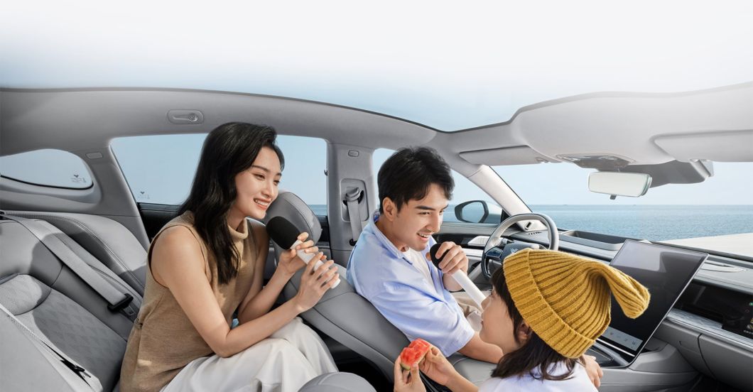High performance Blue Sedan EV Vehicle portable electric neta car S